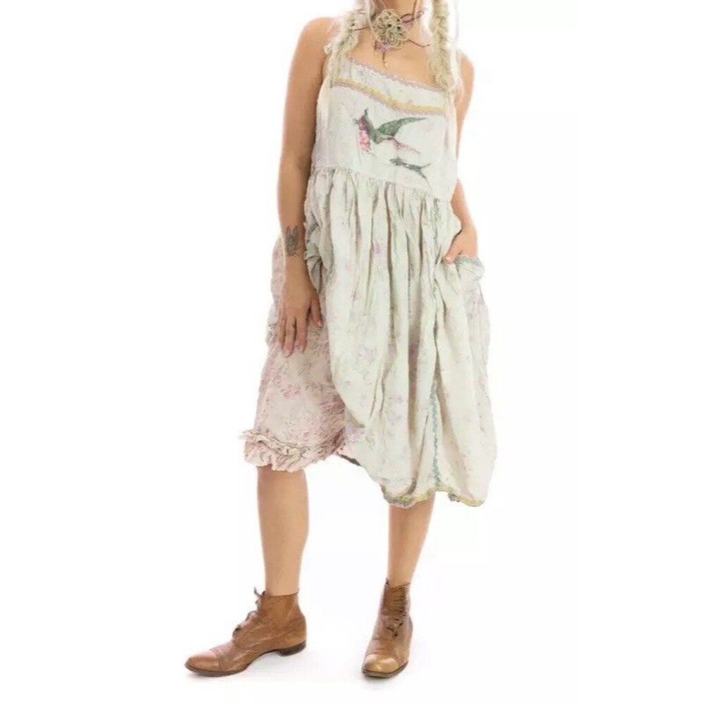 Magnolia Pearl Eyelet Floral Bellisima Slip with Bird Applique NWT